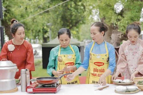 Lan tỏa ẩm thực Huế