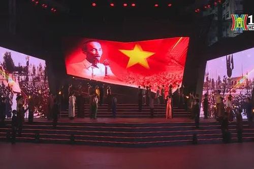 Chương trình 'Thiêng liêng Tổ quốc' chào mừng Quốc khánh 2/9