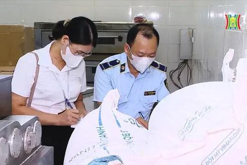 Kiểm tra, giám sát vệ sinh thực phẩm bánh Trung thu