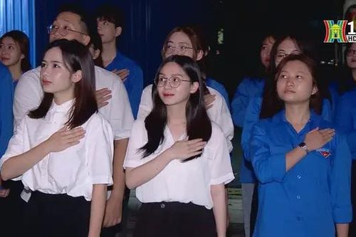 Người trẻ lan tỏa tình yêu đất nước