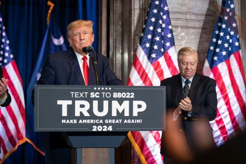 Văn phòng chiến dịch tranh cử của ông Trump sơ tán