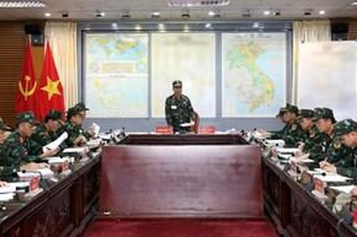 Quân khu 1 tổ chức diễn tập chỉ huy tham mưu 1 bên 2 cấp trên bản đồ