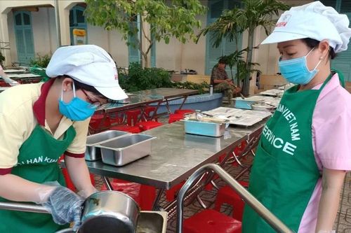 TPHCM: Không đấu thầu đối với chương trình nhà trường, hướng dẫn đấu thầu căn tin, bãi giữ xe trường học