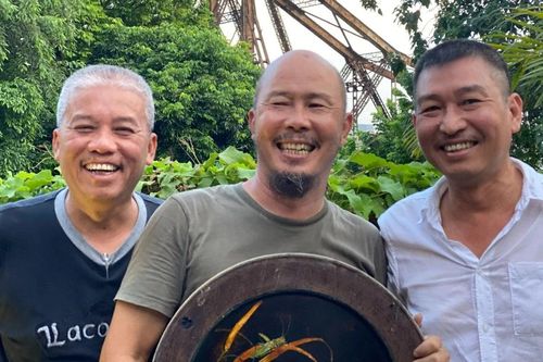 3 nghệ sĩ ra mắt dự án nghệ thuật mặt nạ điêu khắc tri ân Hà Nội