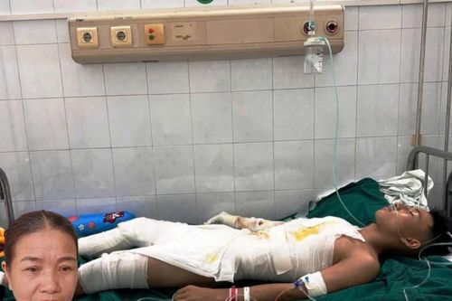 Rớt nước mắt cảnh mẹ nghèo cầu xin sự giúp đỡ để cứu lấy mạng sống đứa con trai chăm ngoan