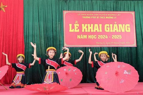 Trường ở vùng biên ở Thanh Hóa hối hả chuẩn bị ngày khai giảng