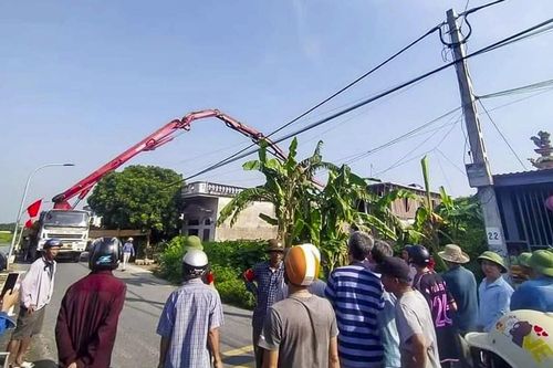 Gãy cần bơm bê tông ở Nam Định, 1 công nhân tử vong tại chỗ