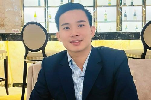 CEO ngành sách lên tiếng về cuốn sách gây tranh cãi