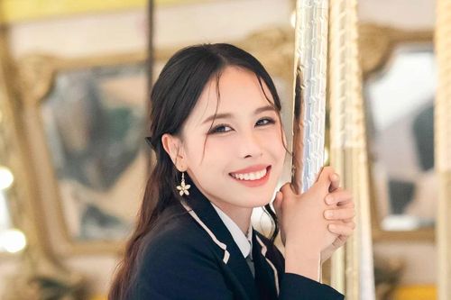 Á hậu Ngọc Hằng khoe giọng ca ngọt ngào qua màn 'cover' loạt ca khúc Kpop