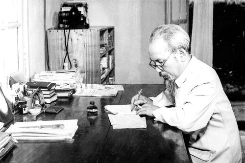 55 năm thực hiện Di chúc Bác Hồ: Báo Cuba ca ngợi Chủ tịch Hồ Chí Minh