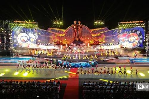 Bùng nổ đêm đại nhạc hội 'Đôi cánh diệu kỳ' tại Bình Định