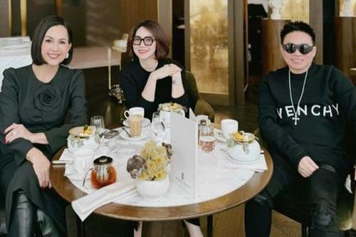 Nhan sắc không tuổi của Diễm My 6X