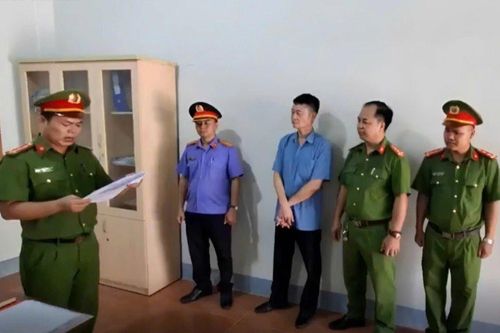 3 công chức cùng Giám đốc Văn phòng đăng ký đất đai bị giam