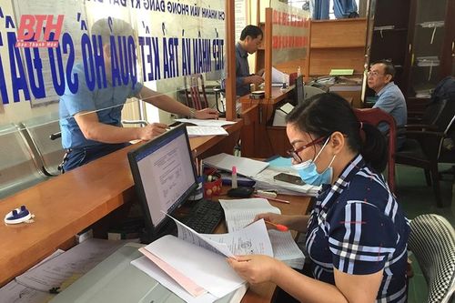 Hà Trung đẩy nhanh tiến độ cấp giấy chứng nhận quyền sử dụng đất cho người dân