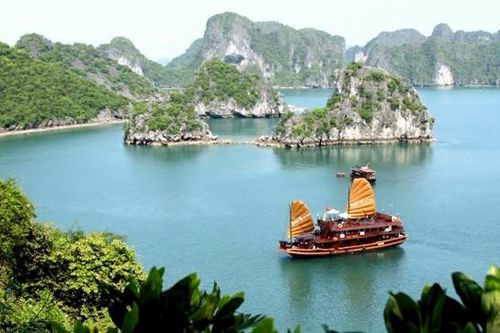 Quảng Ninh, Hải Phòng 'thắng đậm' 4 ngày nghỉ lễ