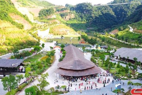 Mộc Châu tiếp tục được vinh danh là 'Điểm đến thiên nhiên Khu vực hàng đầu châu Á 2024'