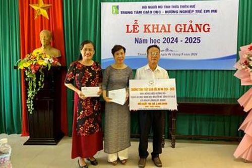 Năm học mới của học sinh khiếm thị
