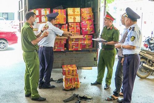Bắc Giang: Phát hiện hơn 12.000 chiếc bánh trung thu không rõ nguồn gốc