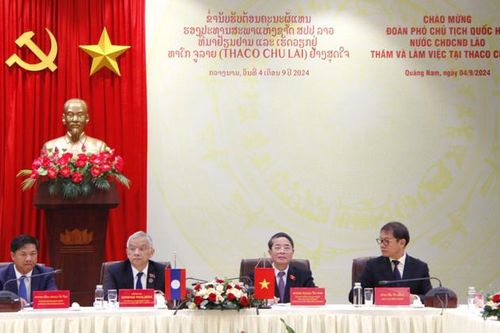 Phó Chủ tịch Quốc hội Nguyễn Đức Hải và Phó Chủ tịch Quốc hội Lào Sommad Pholsena thăm, làm việc tại Thaco Chu Lai, Quảng Nam