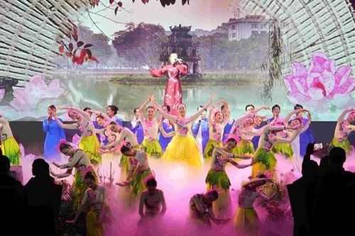 Chương trình nghệ thuật 'Đêm Việt Nam'