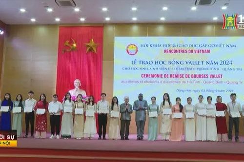 Trao học bổng Vallet cho học sinh, sinh viên Việt Nam