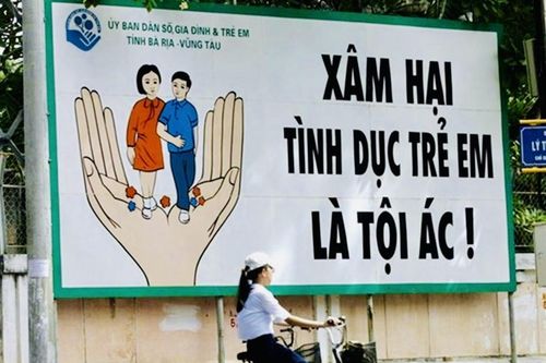 Biện pháp nào để chấm dứt tình trạng cha dượng xâm hại con riêng của vợ?