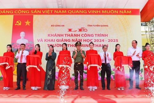 Bộ trưởng Lương Tam Quang dự lễ khánh thành công trình Trường THCS Minh Thanh
