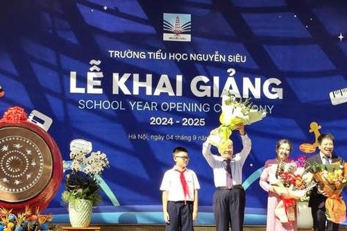 Trường Tiểu học Nguyễn Siêu khai giảng năm học 2024-2025