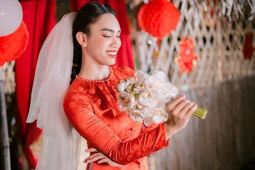 Dư Hoàng Di - Hiện tượng của làng livestream Tik Tok Việt Nam