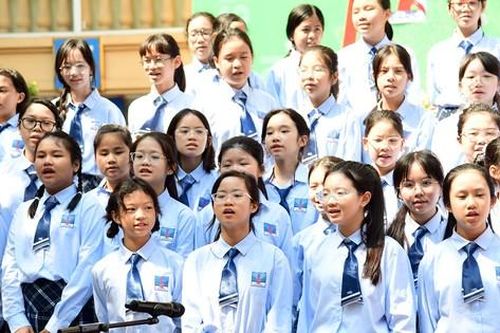 Thầy cô và trò THCS & THPT Nguyễn Siêu đón chờ những đổi thay trong năm học mới