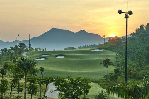 Tập đoàn Hàn Quốc khảo sát đầu tư sân golf 184 ha tại Thanh Hóa