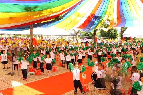 Niềm vui ngày hội khai trường của học sinh Thanh Oai