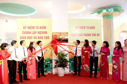 Phó Chủ tịch UBND TP Dương Đức Tuấn dự Lễ gắn biển trường Mầm non Bà Triệu