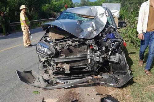 Tai nạn giao thông mới nhất 5/9/2024: nữ sinh lớp 12 tử vong ngày khai giảng