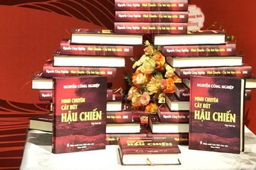 Sách 'Minh Chuyên - Cây bút hậu chiến': Đồng vọng và tri âm