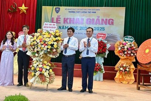 Gần 208 nghìn học sinh, sinh viên tỉnh Điện Biên vui mừng đón chào năm học mới