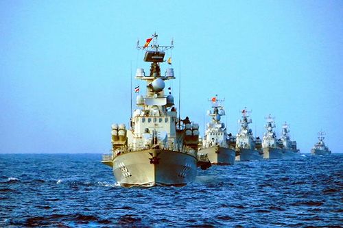 Gắn phong trào thi đua quyết thắng với xây dựng đơn vị huấn luyện giỏi ở Lữ đoàn tàu 'Tia chớp'