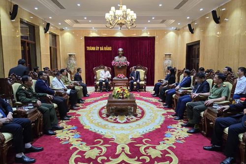 Coi trọng và vun đắp mối quan hệ hữu nghị truyền thống đặc biệt hai nước Việt Nam và Lào