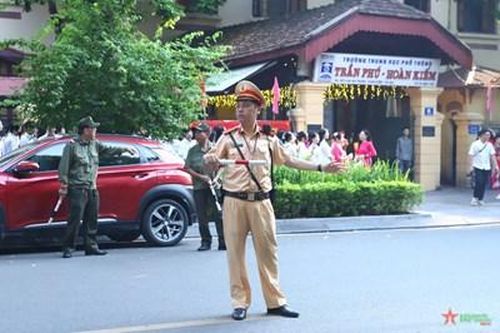 Bảo đảm trật tự an toàn giao thông trong ngày khai giảng năm học mới