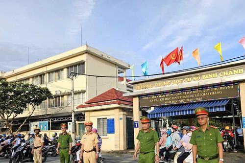 CSGT TPHCM đảm bảo giao thông ngày 'Toàn dân đưa trẻ đến trường'