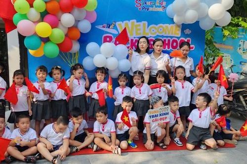 Những 'búp măng non' hào hứng ngày tựu trường