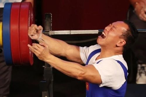 Đoạt huy chương đồng Paralympic Paris 2024, đô cử Lê Văn Công nhận thưởng nóng