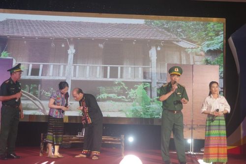 Dân vận khéo - 'chìa khóa' mở cửa niềm tin của nhân dân