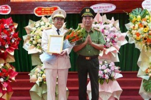 Công bố quyết định của Bộ trưởng Bộ Công an về công tác cán bộ