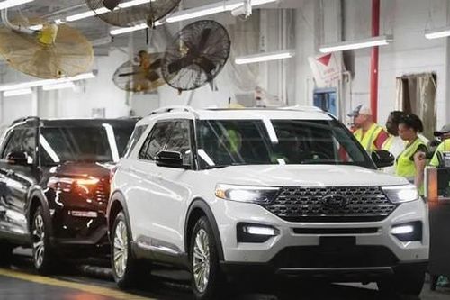 Ford triệu hồi hơn 90.000 xe về sửa chữa động cơ