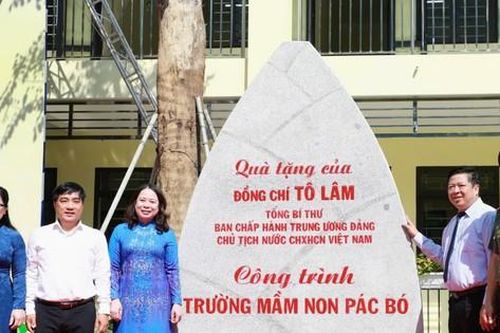 Phó Chủ tịch nước Võ Thị Ánh Xuân dự khánh thành Trường Mầm non Pác Bó