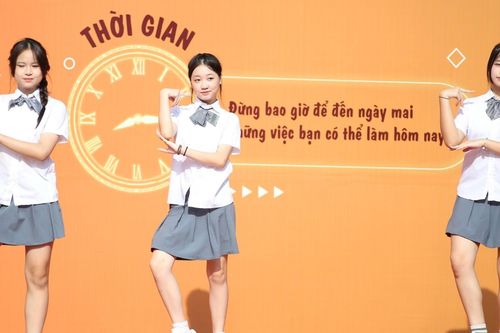 Bài phát biểu về thời gian gây chú ý của hiệu trưởng Hà Nội trong ngày khai giảng