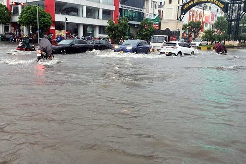 Xử lý người đàn ông đăng tin sai sự thật về phòng chống lũ lụt của Hà Nội