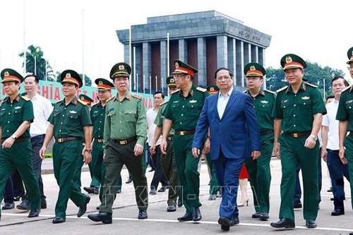 Thủ tướng: Đẩy mạnh chuyển đổi số trong quản lý du khách vào Lăng viếng Bác