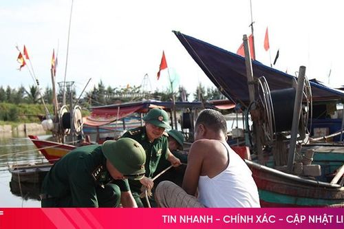 Hà Tĩnh kêu gọi tàu thuyền tránh trú bão số 3
